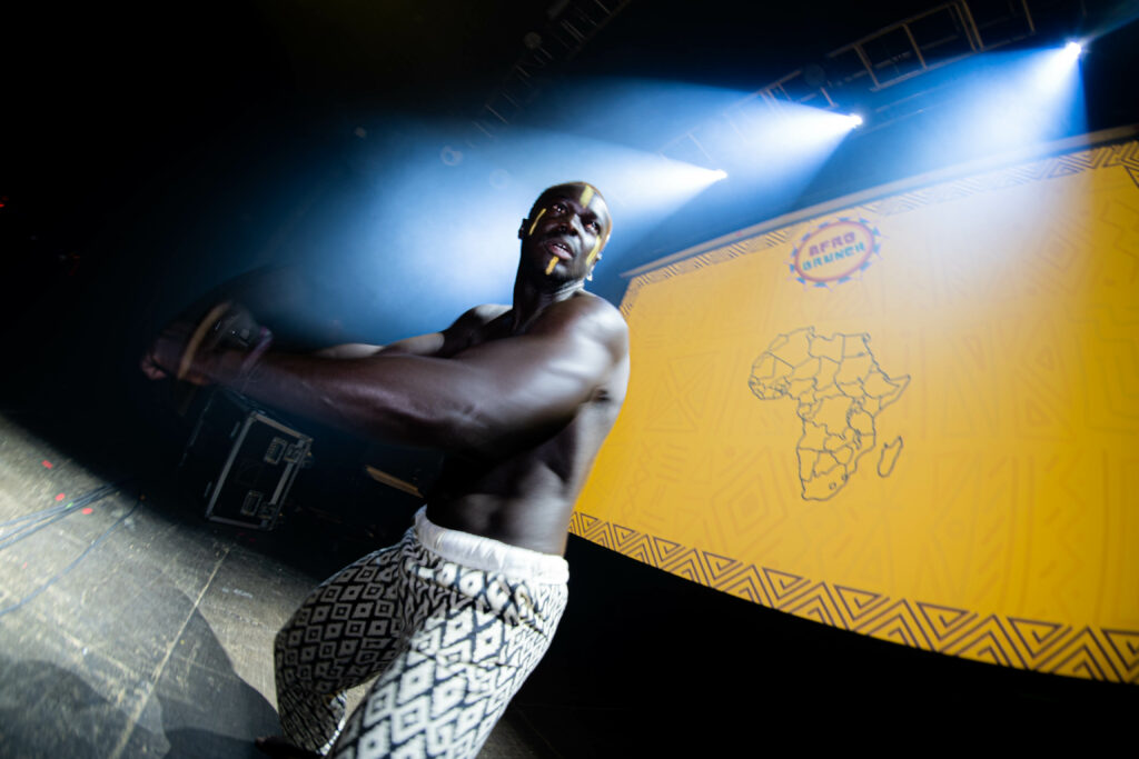 Clase de afrodance con Thomas Pereira